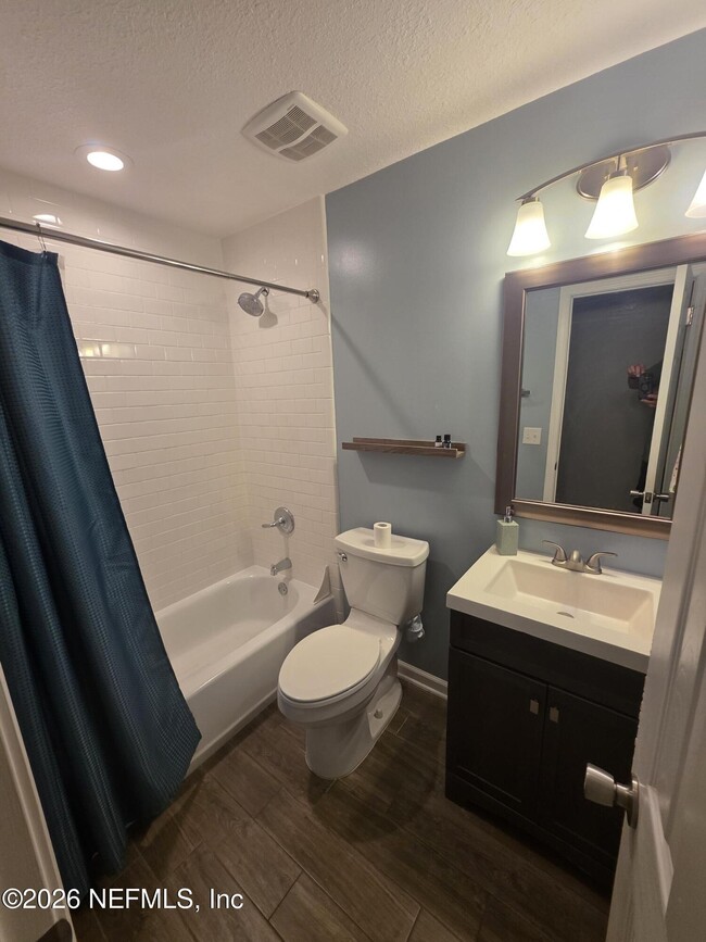 Building Photo - 8913 Erin Ct