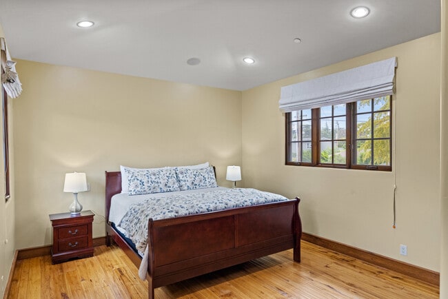 Building Photo - 3317 Taylor Rd