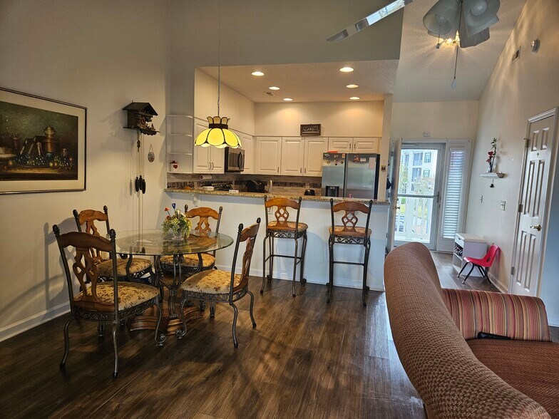 Building Photo - 108 Scotch Broom Dr