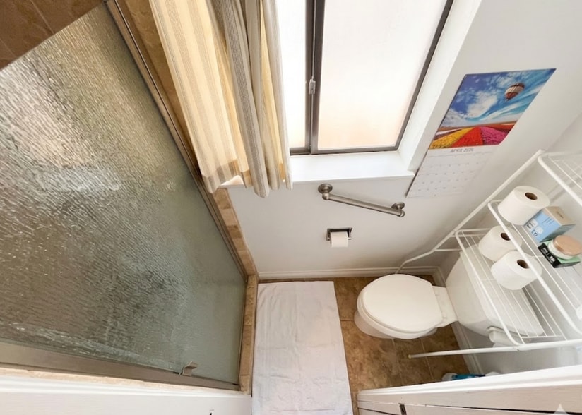 Building Photo - 13099 Meteor Dr