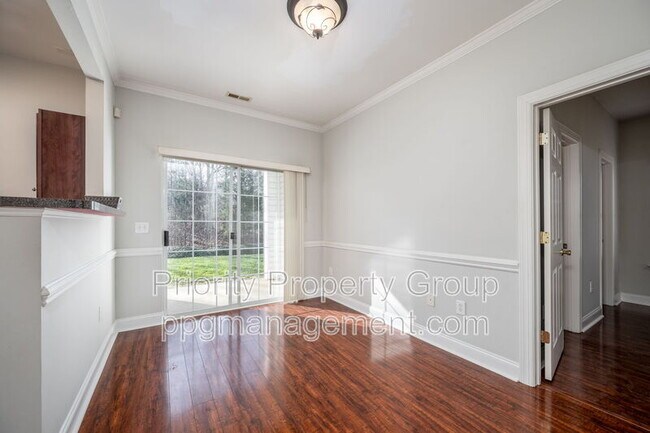Building Photo - 2104 Sardony Ln