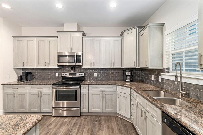 Building Photo - 1412 NW 121st Way