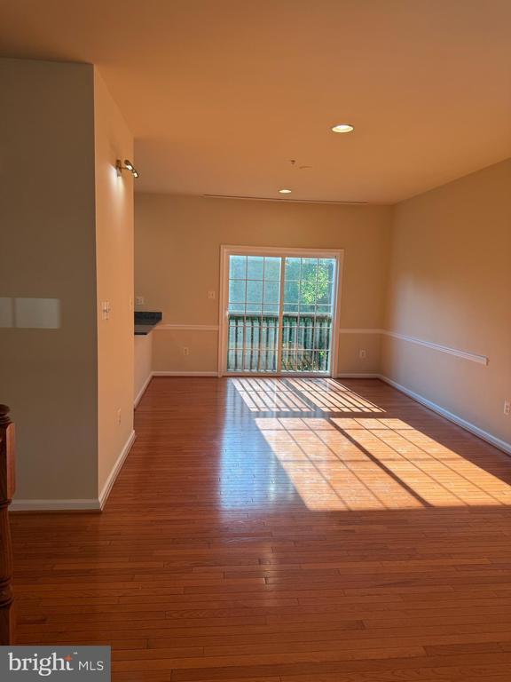 Building Photo - 6518 60th Ave