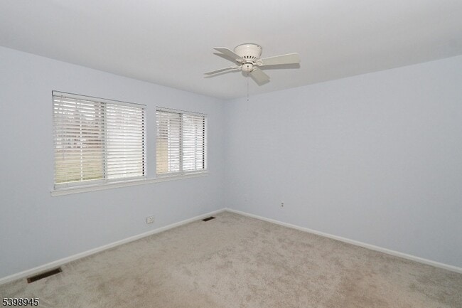 Building Photo - 21 Parkside Rd