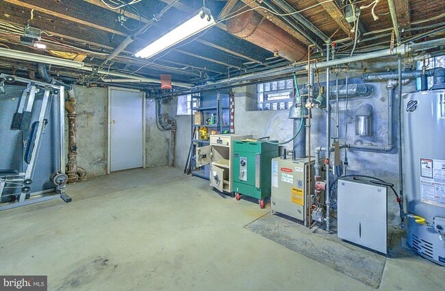 Building Photo - 7400 Tabor Ave