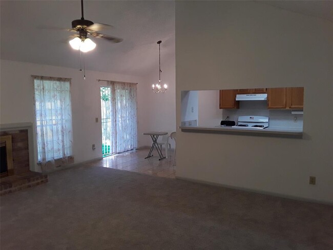 Building Photo - 3119 E Heatherock Cir