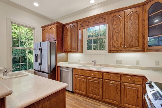 Building Photo - 2 Wakefield Pl