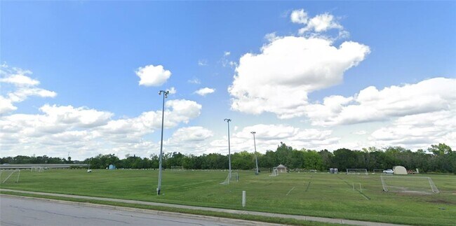 Building Photo - 108 Lavaca Loop