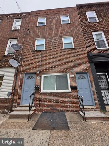 Building Photo - 1153 S 11th St