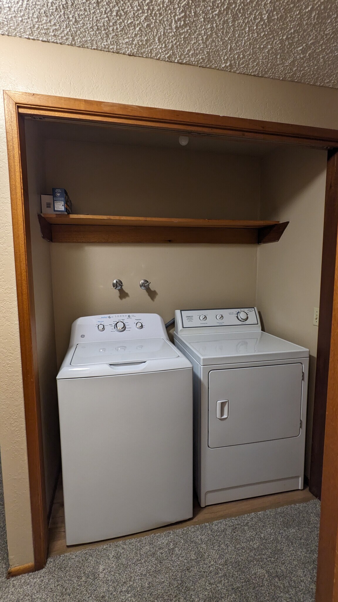 Washer/Dryer - 1072 Mitchell Ave