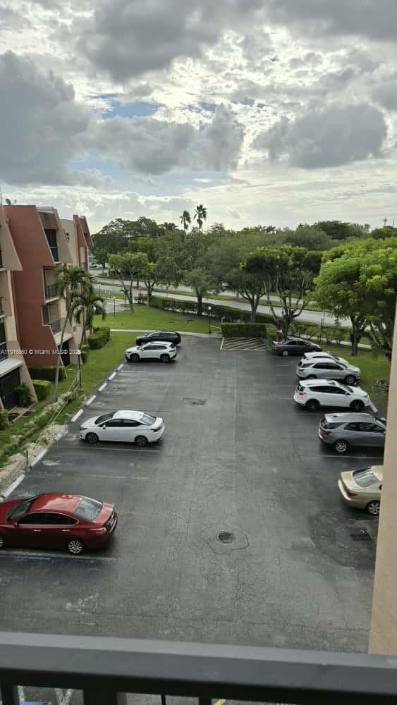 Building Photo - 13707 Kendale Lakes Cir