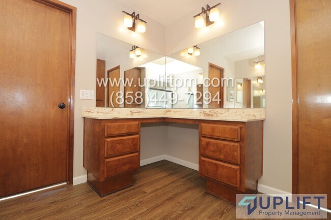 Building Photo - Stunning Home in Granite Hills! 4 Bed 2.5 ...