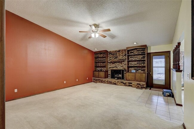 Building Photo - 617 SW 25th Pl