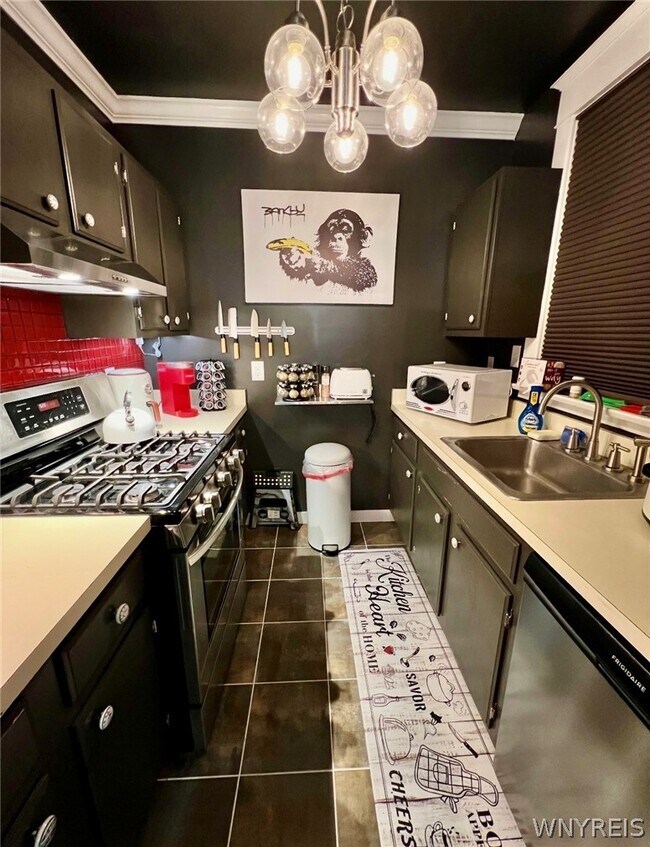 Building Photo - 25 Whitney Pl