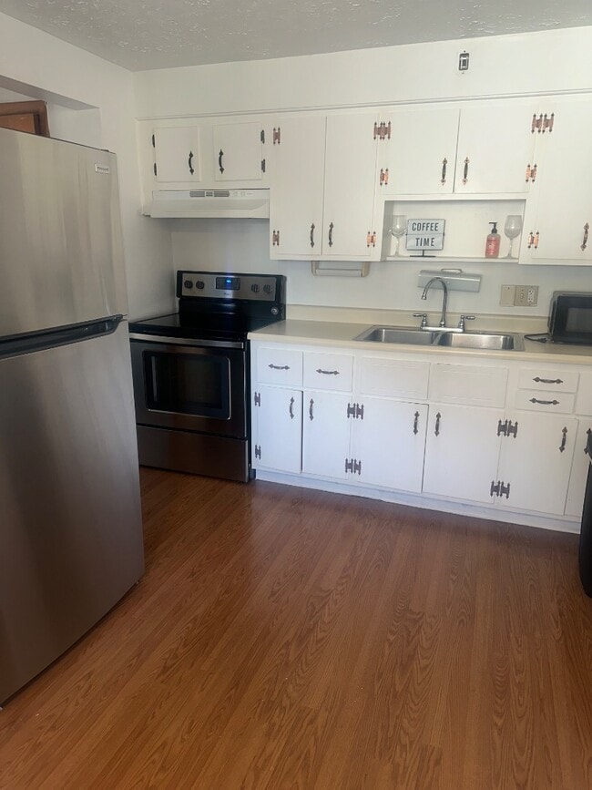 Building Photo - 3517 W Galbraith Rd