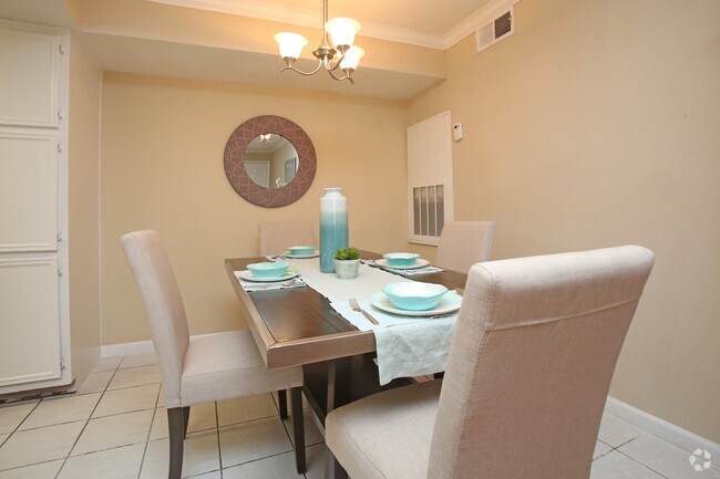 2 BR, 2 BA - Dining area - Falls of West Oaks