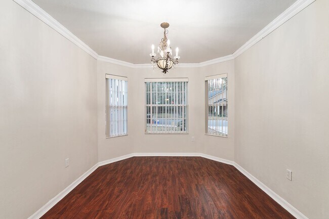 Building Photo - 2114 NW 52nd Pl