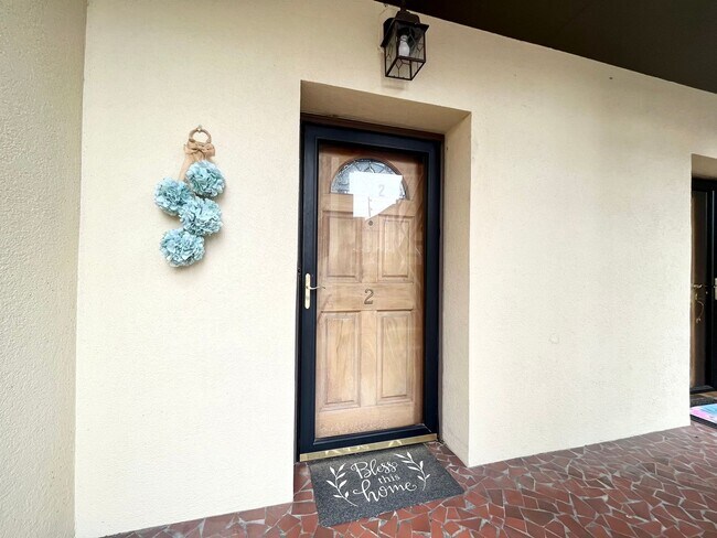 Building Photo - 110 N Water St