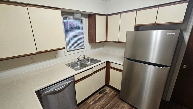 Building Photo - August 2026