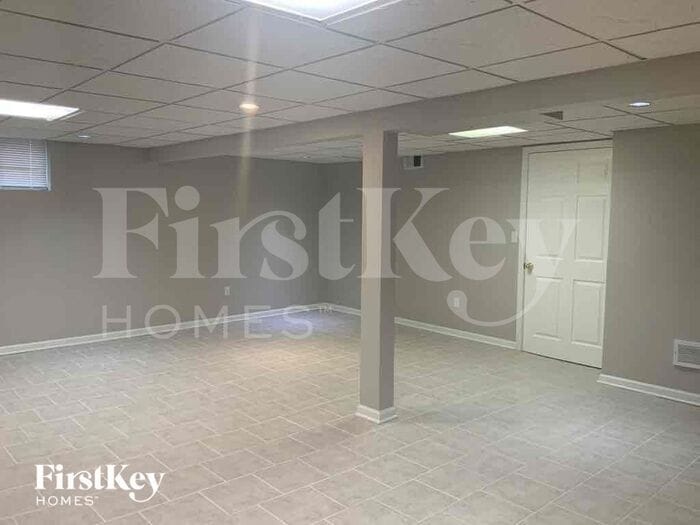 Building Photo - 14629 W 90th Terrace