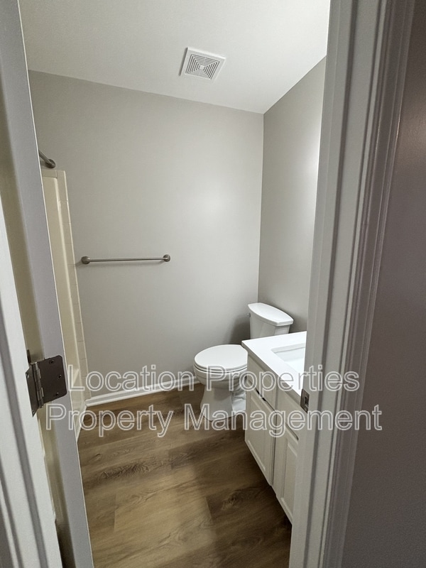 Building Photo - 1424 Applegate Ct