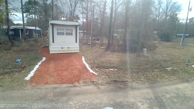 Building Photo - 420 Terlingua