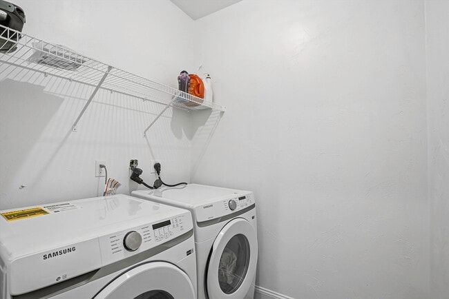 Building Photo - 52 Logan's Run