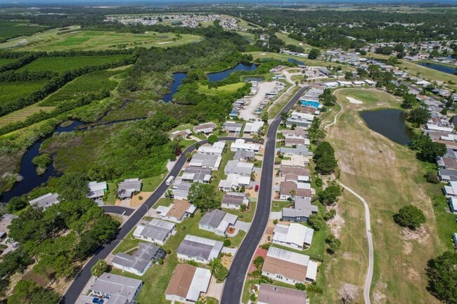 Building Photo - 2113 Sawgrass Ln