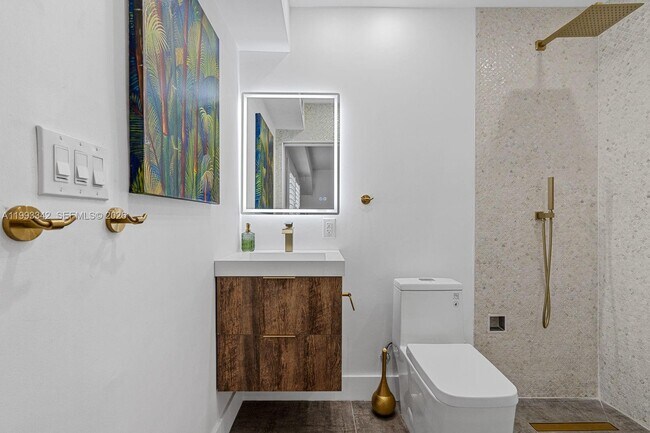 Building Photo - 9517 Bay Dr