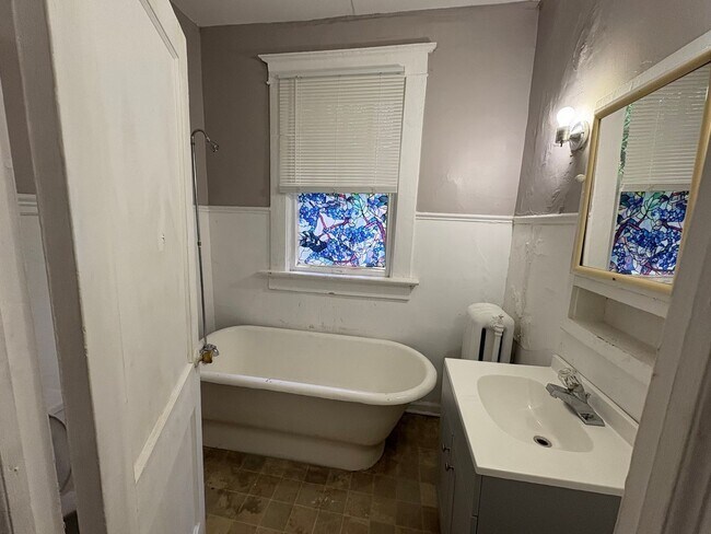 Building Photo - 2713 Vineville Ave