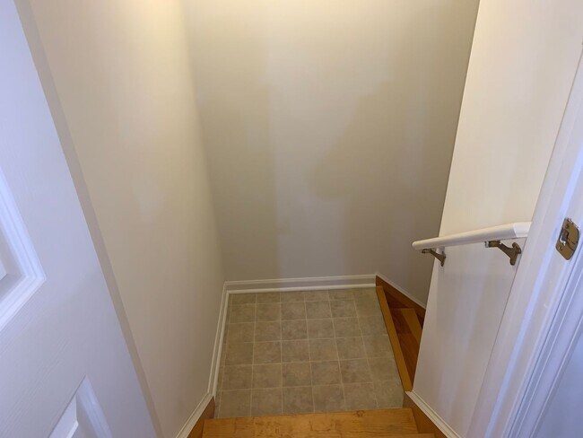 Building Photo - Don't Miss Out On This New Cumberland Town-Home For Rent, 3 Stories/3 Bedrooms/2.5 Bathroom In We...