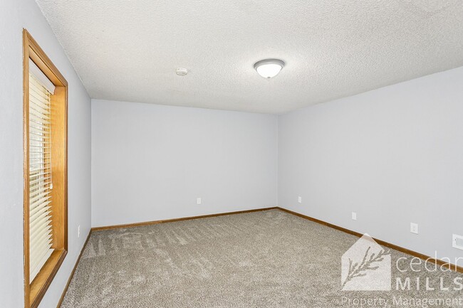 Building Photo - 1717 S Cypress