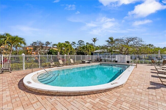 Building Photo - 4629 Bayshore Dr