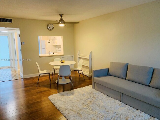 Building Photo - 1481 S Ocean Blvd