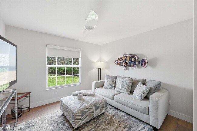 Building Photo - 818 Tanbark Dr