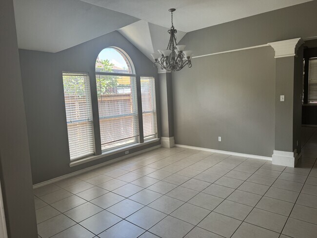 Building Photo - 6721 Dungeoness Dr