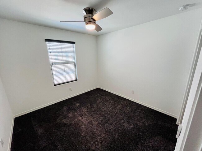 Building Photo - 14259 W Buckskin Trl