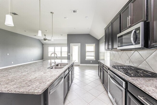 Building Photo - 10907 Birchwood Knl Ct