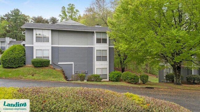 Building Photo - 2030 Northcliffe Dr