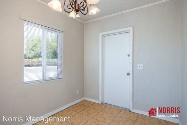 Building Photo - 2 br, 1 bath House - 516 N Roosevelt Ave