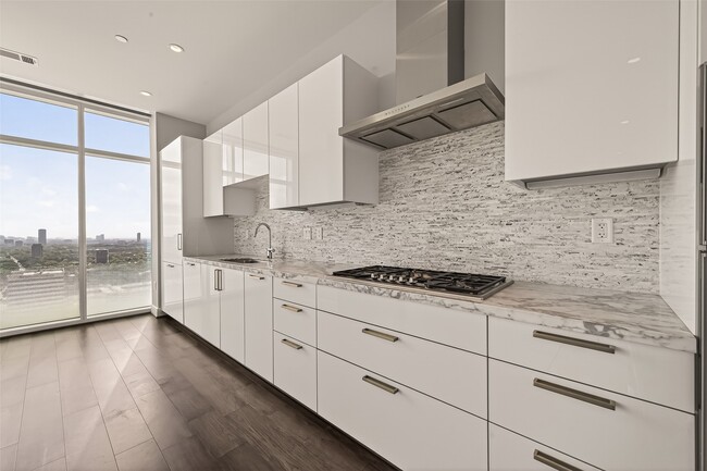 Building Photo - 4521 San Felipe St