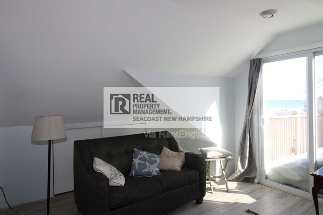 Building Photo - 4 Ashworth Ave