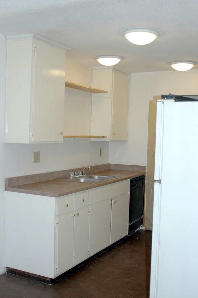 Building Photo - 8377 Rasmussen Cir