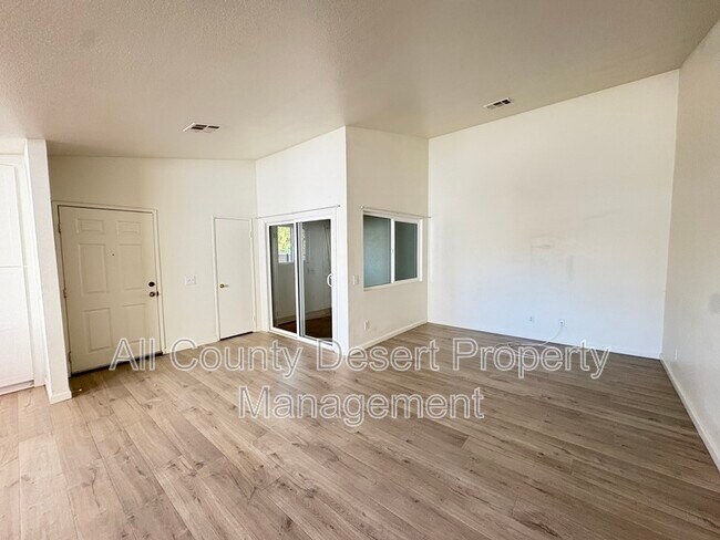 Building Photo - 33687 Whispering Palms Trail