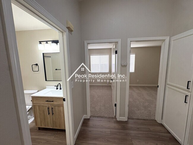 Building Photo - 10846 Basie Way