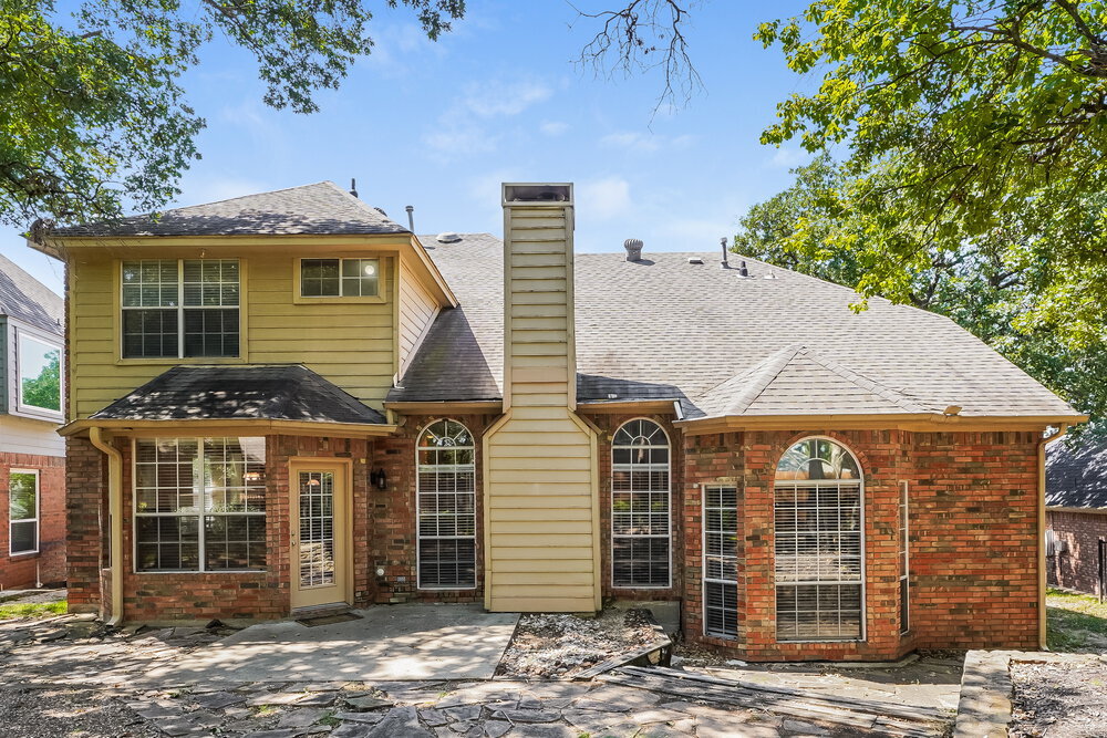 Building Photo - 2680 Hillside Dr