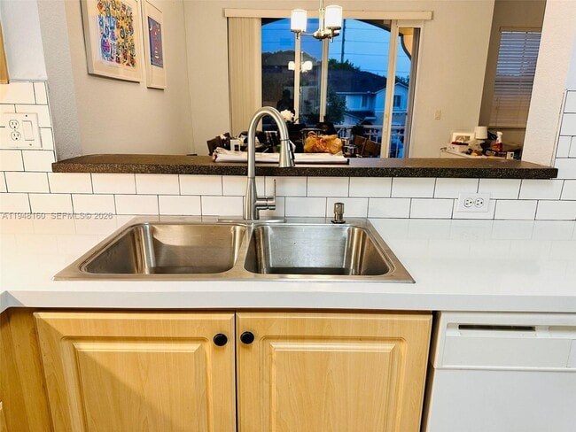 Building Photo - 8826 W Flagler St