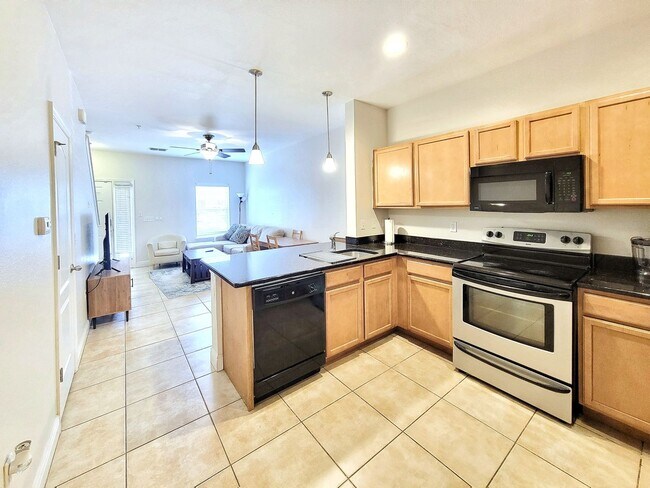 Building Photo - 2946 SW 35th Pl