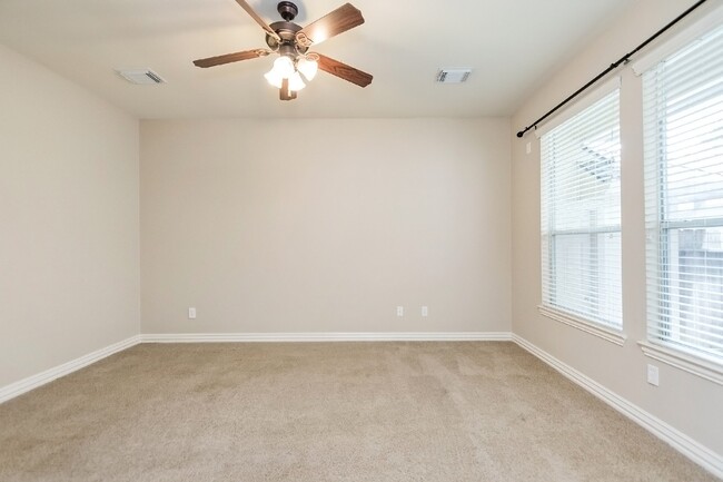 Building Photo - 39 Medley Ln