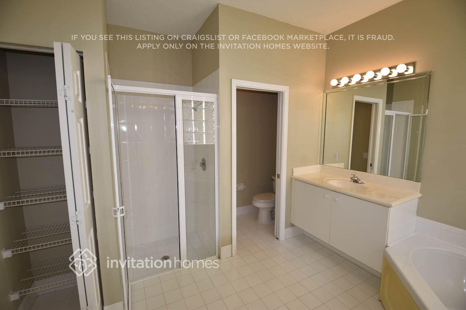 Building Photo - 117 Palm Cir